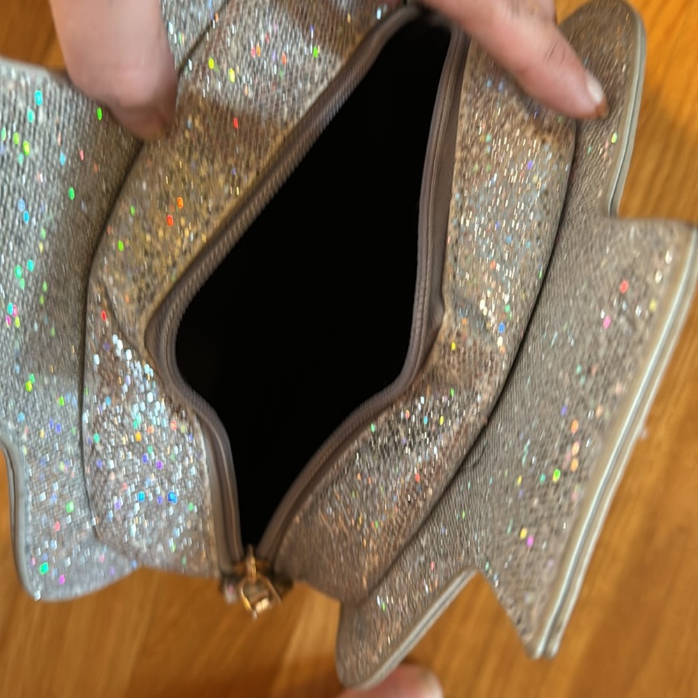 Sparkly Purse - Picture 5 of 5